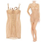 Mơ thấy váy lót: Liên quan đến hôn nhân và sự lãng mạn