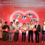 Mơ thấy hành động trao tặng có ý nghĩa gì?