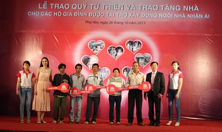  Giấc mơ thấy trao quà mang ý nghĩa gì?