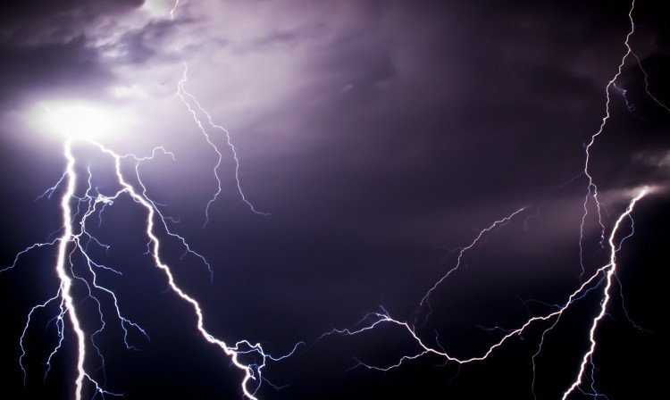 Mơ thấy sấm chớp là điềm gì