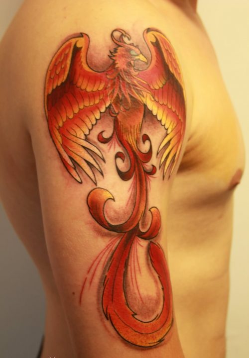 Hình xăm tattoo phượng hoàng ở bắp tay