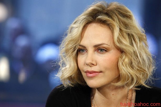 charlize-theron-664311583