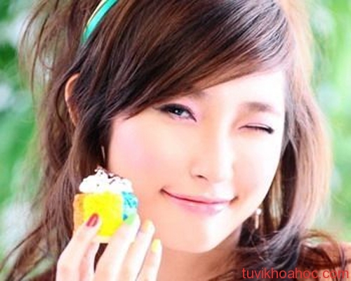 Mắt bên trái bị nháy giật liệu có phải là điềm báo về tâm linh không?