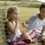 Nằm mơ thấy em nhỏ có hành vi trở ngại