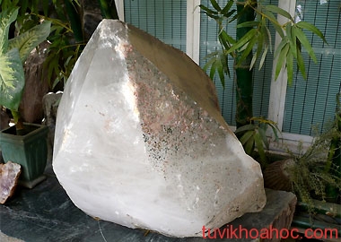 thach-anh-da-phong-thuy-va-nhung-dieu-luu-y-1