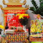 Nghi lễ thờ thánh thần trong gia đình