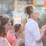 Vạn sự tùy duyên khi đi chùa