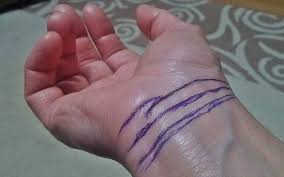 Ngấn cổ tay nói ngay vận mệnh tương lai