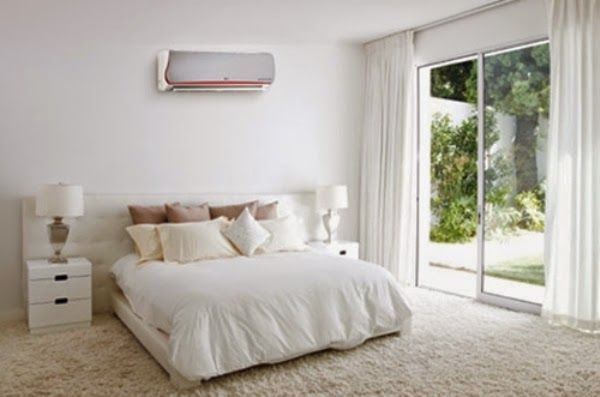 Hướng nằm ngủ quay đầu ra cửa có sao không?