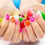 Nằm mơ thấy cắt bị gãy móng tay có điềm gì?