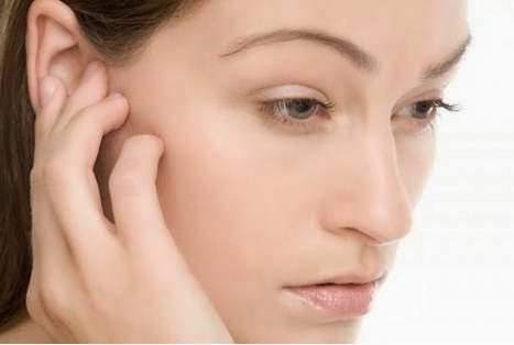 Ngứa tai có điềm báo gì?