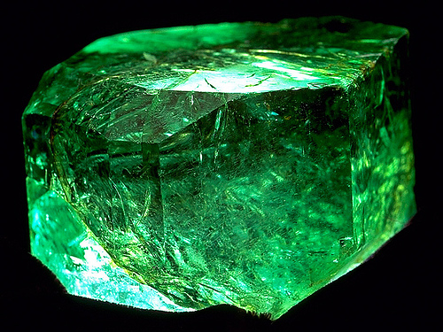 Trang sức đá quý ngọc lục bảo