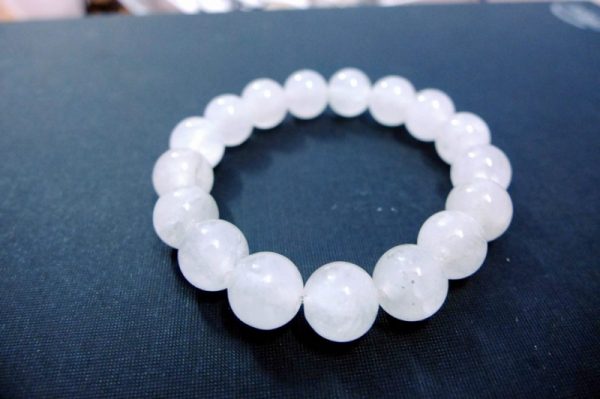 Vòng tay đá Thạch anh trắng