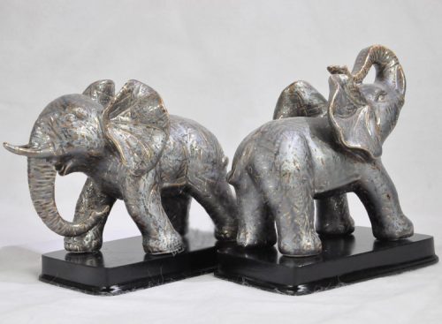 Gia chủ có thể đặt ở phương vị này trong nhà hay văn phòng một tượng Voi phong thủy vinh hoa 