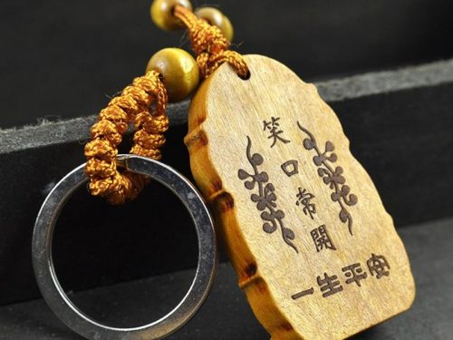 Người mệnh Hỏa nên mang theo gỗ bên mình (ảnh minh họa)