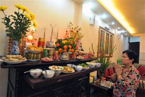 Cúng giao thừa không thể thiếu của người Việt là cúng ngài trời hoặc ở trong nhà