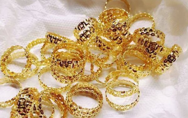 Vật phẩm phong thủy cho người tuổi Tuất là nhẫn vàng