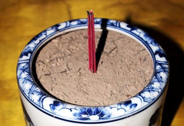 Rút tỉa chân hương