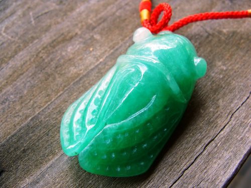 Gia chủ tuổi Quý Mùi nên đặt Ngọc Thiền ở phòng học để luôn cố gắng trong học tập và giành vị trí cao trong học tập. Sẽ khiến cho gia chủ siêng năng chăm chỉ hơn trong học tập (ảnh minh họa).