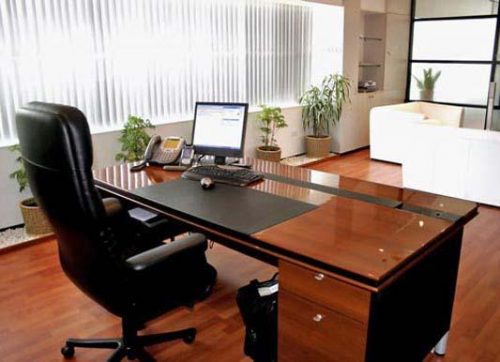 Hướng kê bàn làm việc hợp phong thủy tuổi Bính Ngọ 1966 (ảnh minh họa).