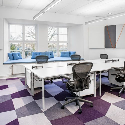 Lưu ý đặt bàn làm việc tuổi Tân Mùi 1991 (ảnh minh họa).