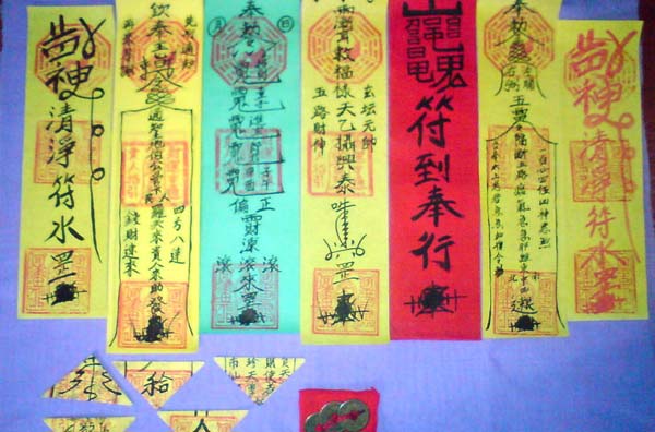 Mơ thấy bùa chú