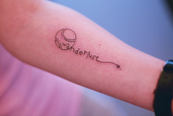 Hình xăm chữ wanderlust