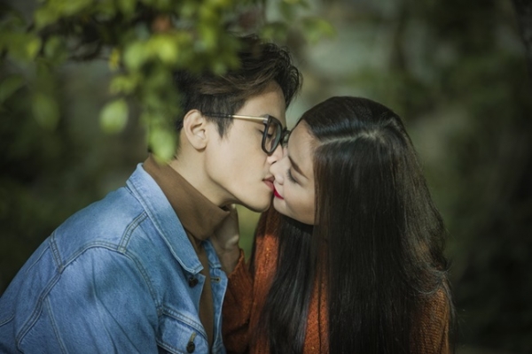 Cái hôn nồng nàn