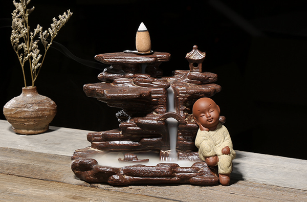 Thác khói trầm hương