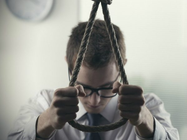 Mơ thấy người khác tự sát