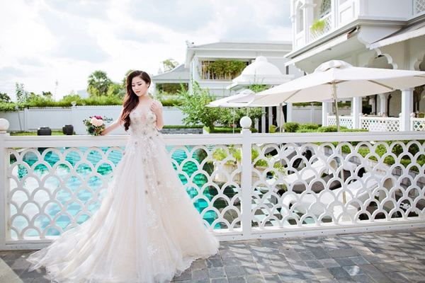 Mơ thấy mình mặc váy cưới